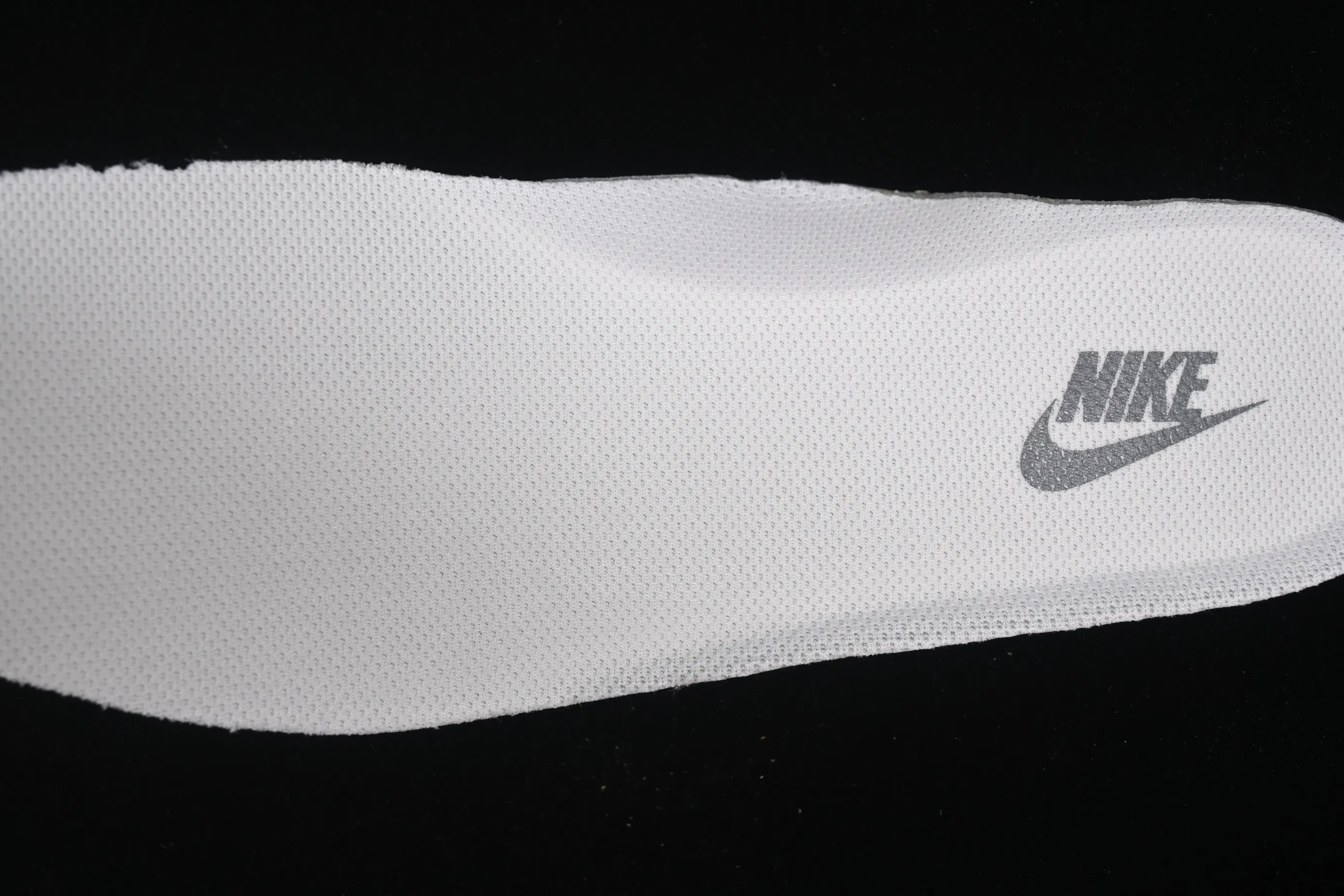 All categories Nk Air Force 1 Air Force series Nk Air Force 1 Low Air Force low-top Nike Air Force 1'07 Low LV co-branded presbyopia Air Force 1 low-top casual sneakers LV2288-001